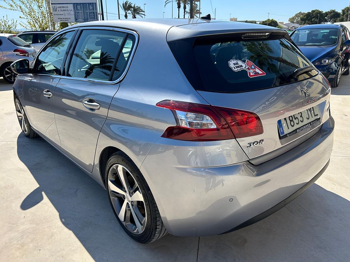 PEUGEOT 308 ALLURE 1.2 E-THP AUTO SPANISH LHD IN SPAIN 61000 MILES SUPERB 2017